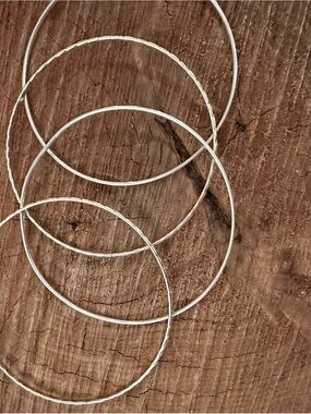 Delicate Textured Silver Bangle Bracelet Set - Silver